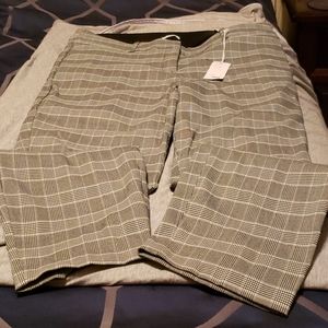 Size 18, skinny ankle Lane Bryant "the allie" pant